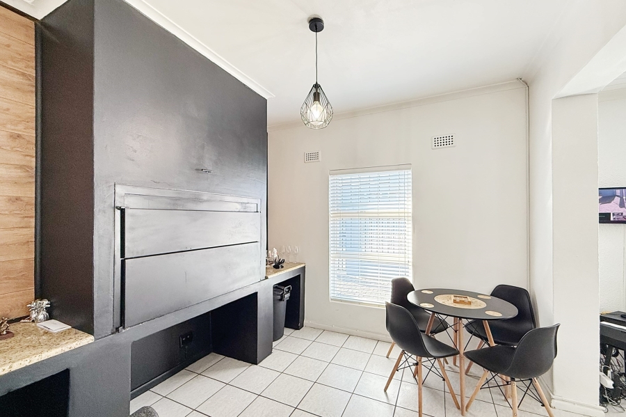 4 Bedroom Property for Sale in Monte Vista Western Cape